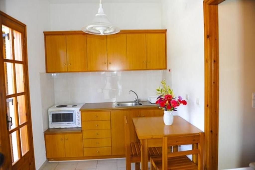Irene Apartments Acharavi  Oda fotoğraf